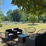 Château La Maronne, Maison De Maître Avec Piscine Casa de Férias *
