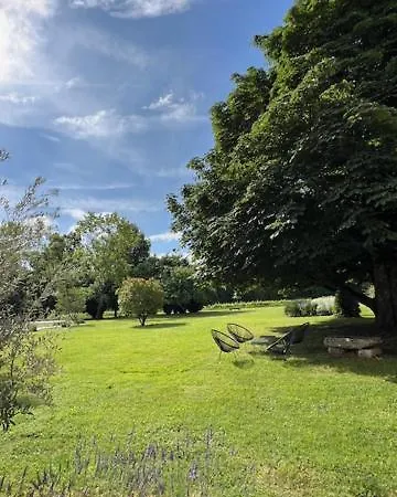 Chateau La Maronne, Maison De Maitre Avec Piscine * Mauriac (Aquitaine)