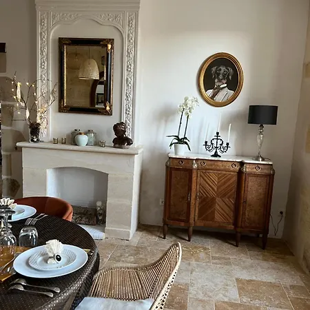 Château La Maronne, Maison De Maître Avec Piscine Mauriac (Aquitaine)