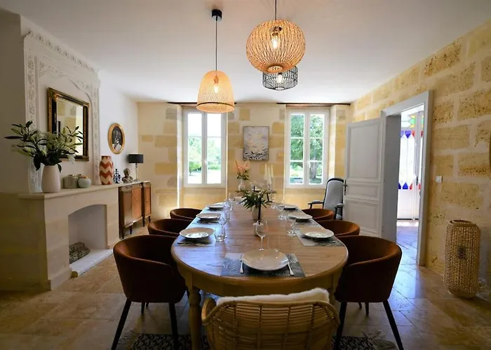 Chateau La Maronne, Maison De Maitre Avec Piscine Dom wakacyjny Mauriac (Aquitaine)